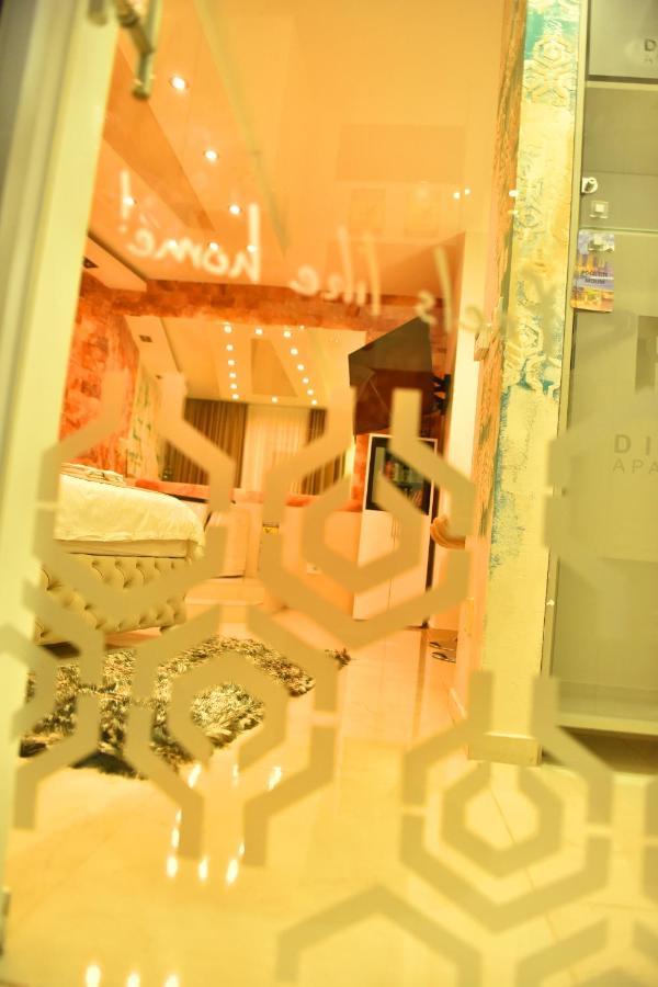 Design Apartment Premium Spa Lux 4 Star "Dubai" Completely Private Wellness & Spa Free Included Sauna & Jacuzzi & Salt Wall & Fire Place & 3D Ceilings & Business Wifi & Netflix & Keyless Code Entry & Full Smart App & Secure 2 Parking Place Ćuprija Eksteriør bilde